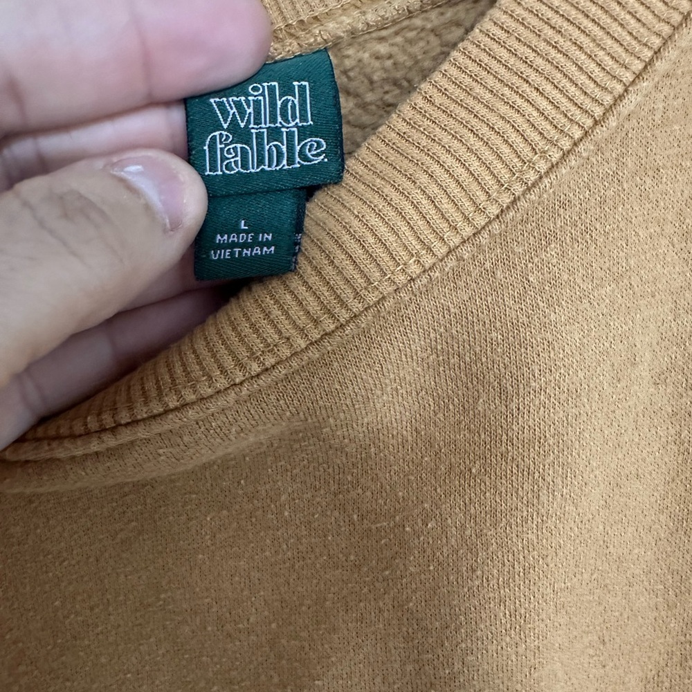 Wild Fable Men's Camel Crewneck Sweater